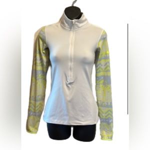 Nike Pro Ladies XS Dri Fit 3/4 zip up with thumb hole long sleeves